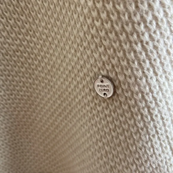 Point Zero- cream tunic sweater - Picture 2 of 6